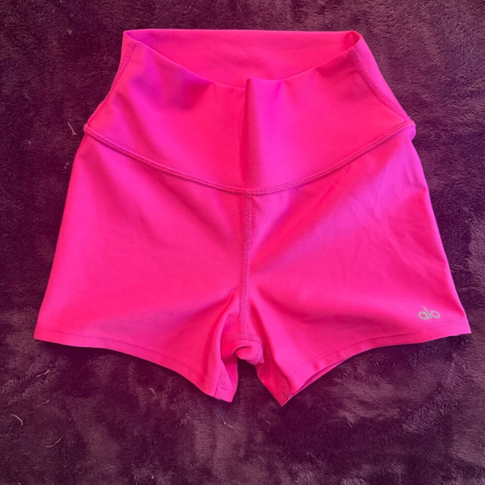 AloYoga High Waist Short, Neon Pink, size S